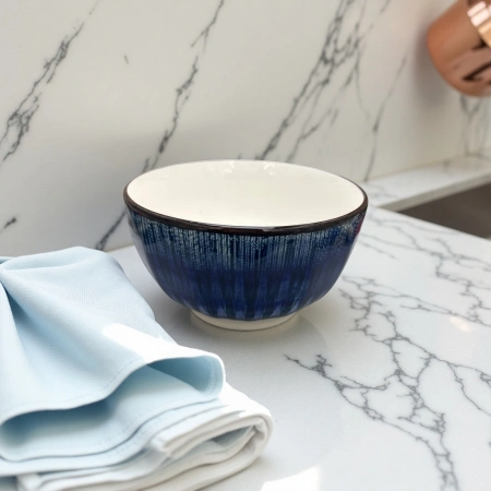 Blue striped ceramic bowl, a simple household dining bowl for holding rice bowls, large-capacity porcelain tableware Blue striped ceramic bowl, a simple household dining bowl for holding rice bowls, large-capacity porcelain tableware